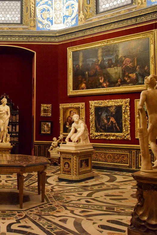 Uffizi Gallery Semi Private Tour - Amenities Provided