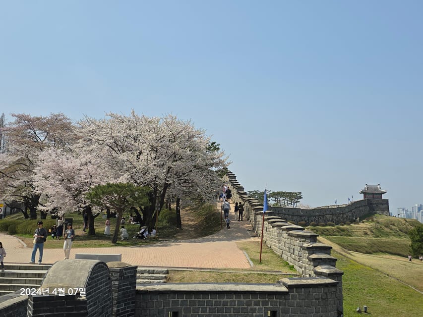 Unesco Heritage, Suwon Hwaseong Fortress, and Folk Village - Traditional Architecture and Craftsmanship