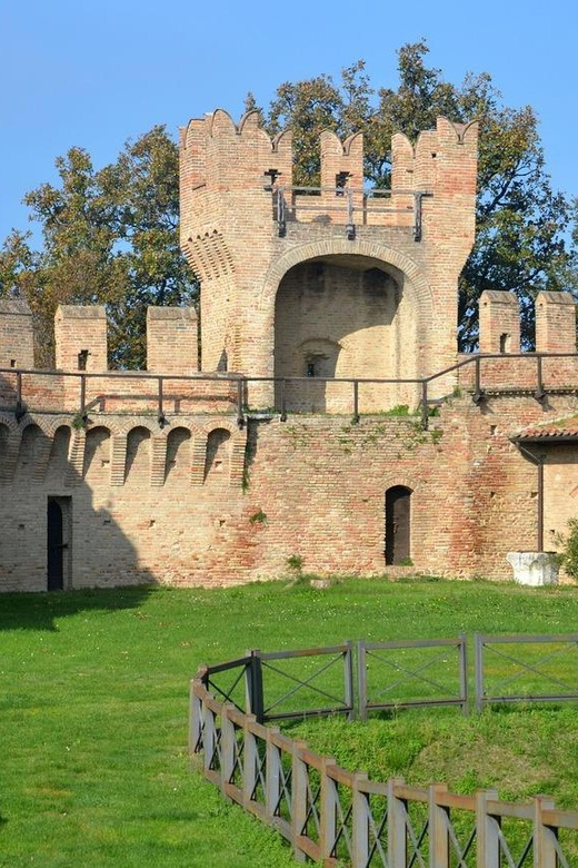 Urbino: National Gallery of the Marche Ticket and Pemcards - Meeting Point and Exchange