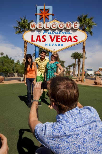 Vegas: Madame Tussauds, High Roller, & Hop-on Hop-off Tour - Experience the High Roller Observation Wheel