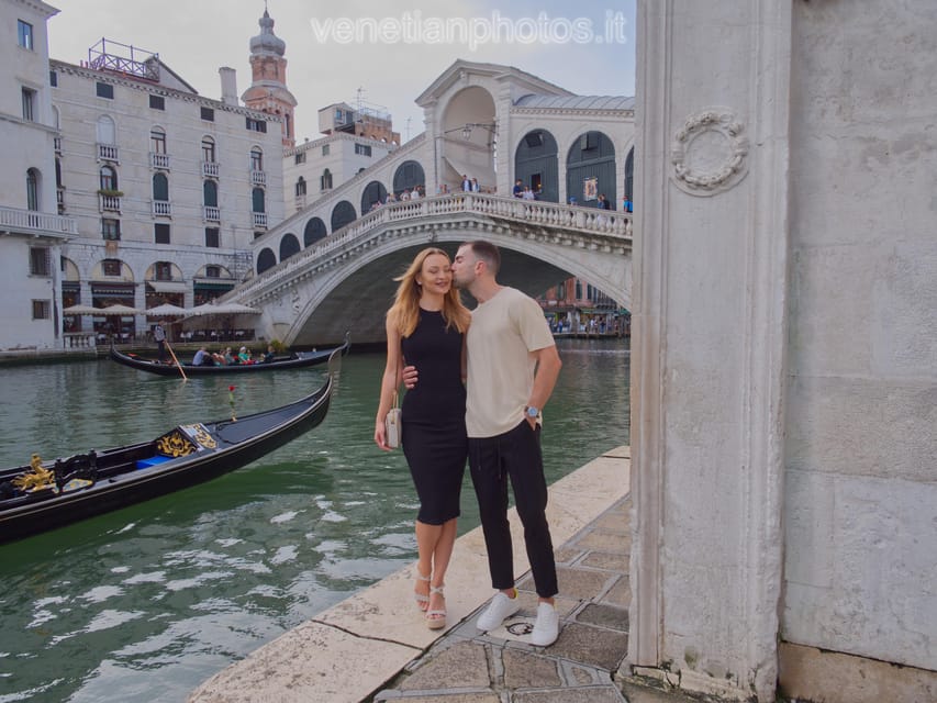 VenetianPhotos: A Photographic Journey Through Canals - Professional Photography Services