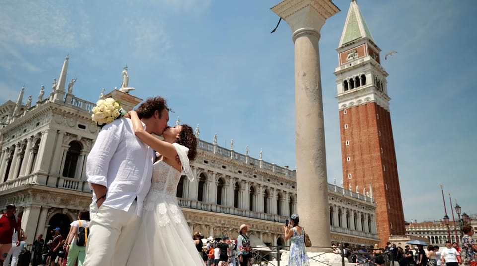 Venice: Emotional Elopement and Honeymoon Video Service - Accessibility Features