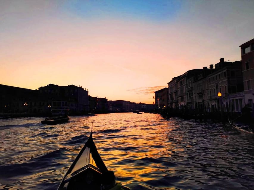 Venice: Grand Canal Private 60-Minute Gondola Ride - Meeting Point Information