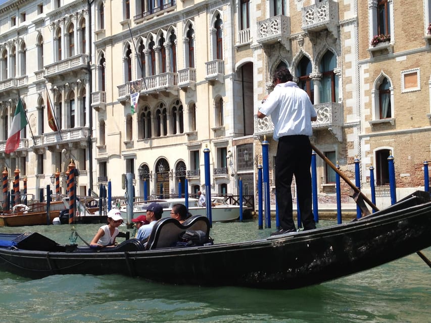 Venice: Private Gondola Ride Experience - Meeting Point Details