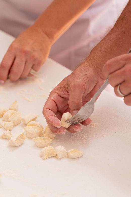 Vico Equense: Market & Cooking Class at a Locals Home - Details of the Cooking Experience