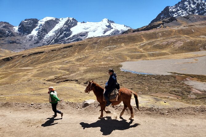 Vinincunca Rainbow Mountain Tour and Optional Visit to Red Valley. - Meeting Points and Pickup Details