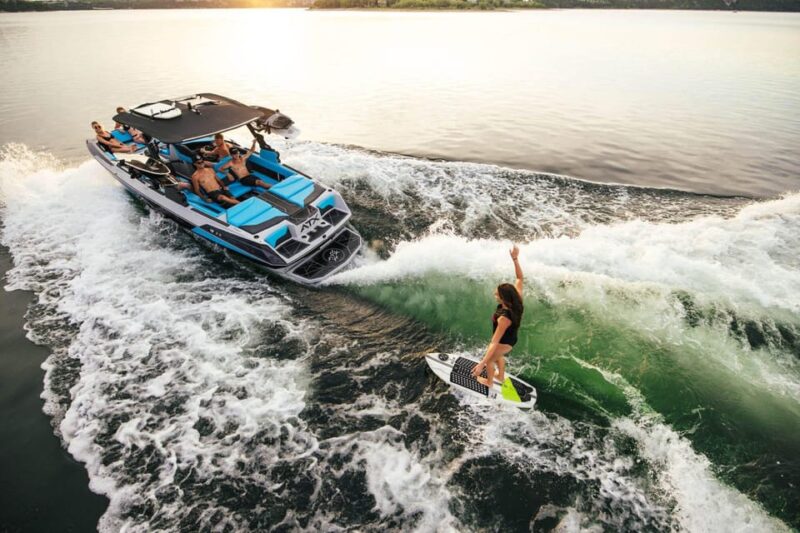 Wakeboard/Ski, Wakesurf and Tubing Experience Pleasure Boat - Included Amenities