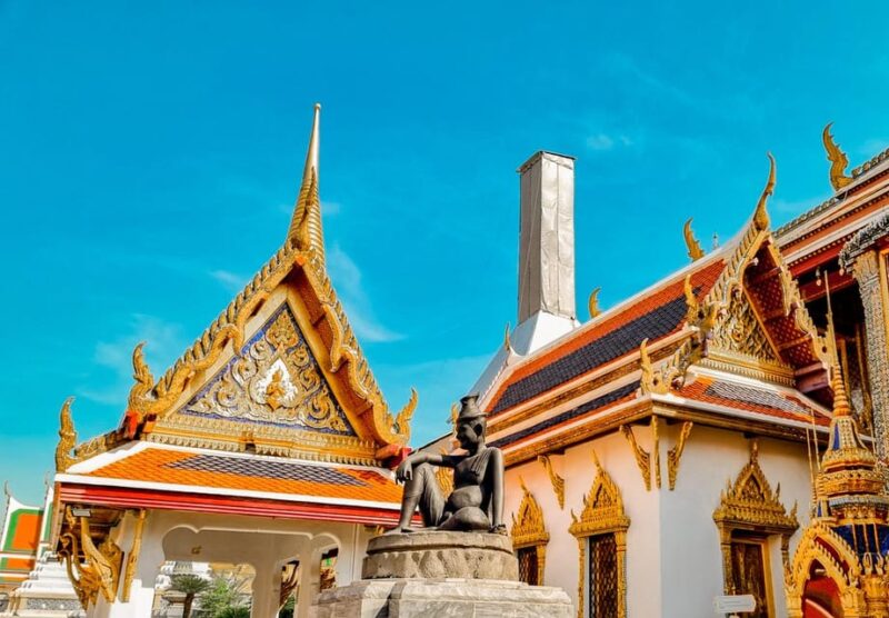 Walking Tour Bangkok: Main Temples Tour in Portuguese - Inclusions and Exclusions