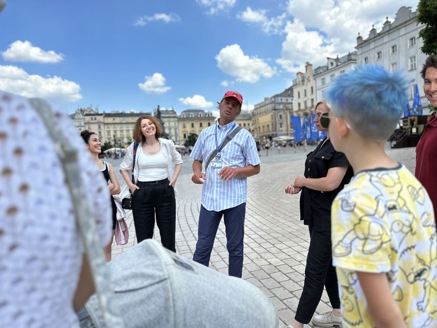 Walking Tour of Wrocław: Old Town Tour - 1.5 Hours of Magic! - Meeting Point and Logistics