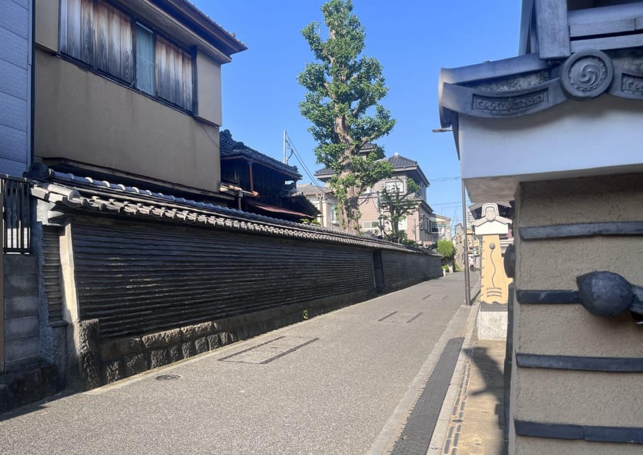 Walking Tour: Yanaka,Nezu& Sendagi: Tea Ceremony & Old Tokyo - Exploring Yanaka District