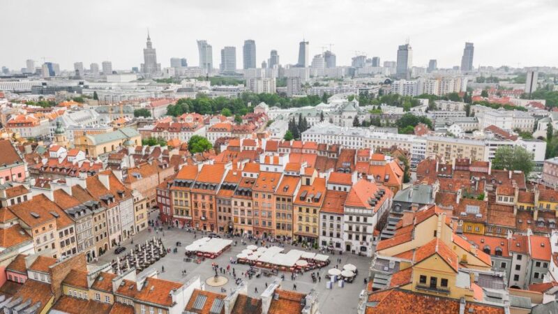 Warsaw: Express Walk With a Local in 60 Minutes - Important Information