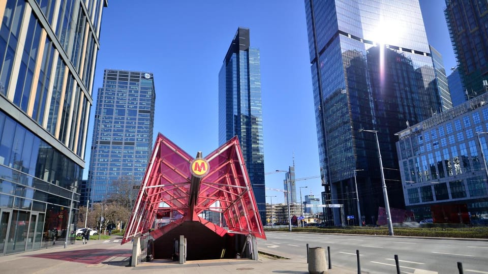 Warsaw: Insta-Perfect Walk With a Local - Whats Included in the Tour