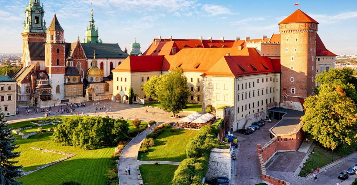 Wawel Castle & Cathedral Skip the Line Small Group Tour - Meeting Point Information