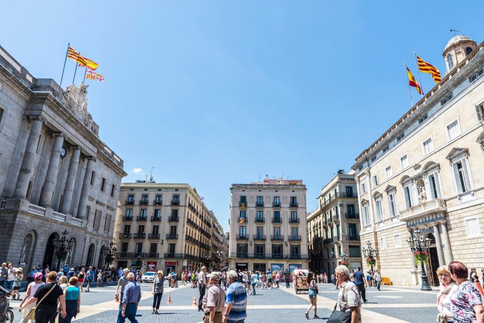 Welcome to Barcelona! Your Essential Orientation Tour. - Local Insights