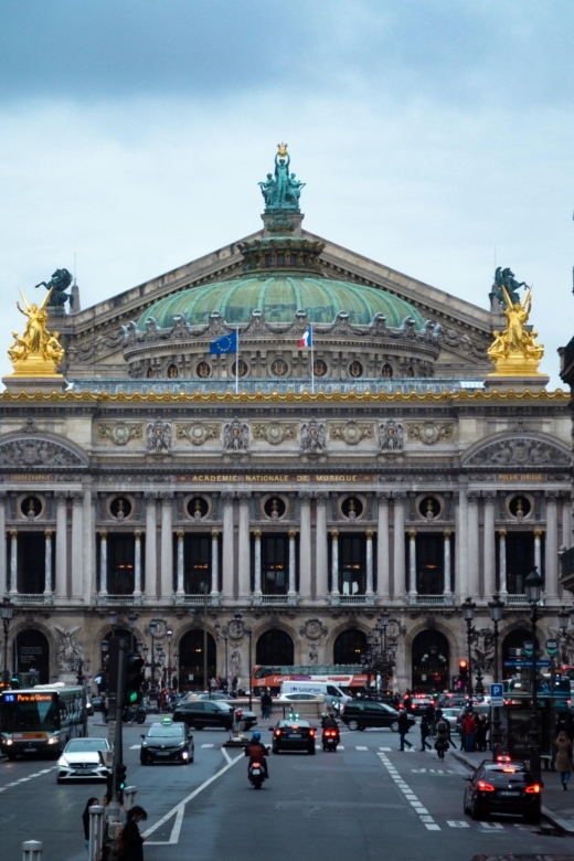 Whispers of Elegance: An Enchanting Parisian Evening - Unique Tour Features