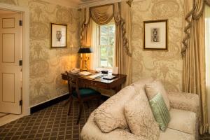 Williamsburg Inn, an Official Colonial Williamsburg Hotel - Dining Options