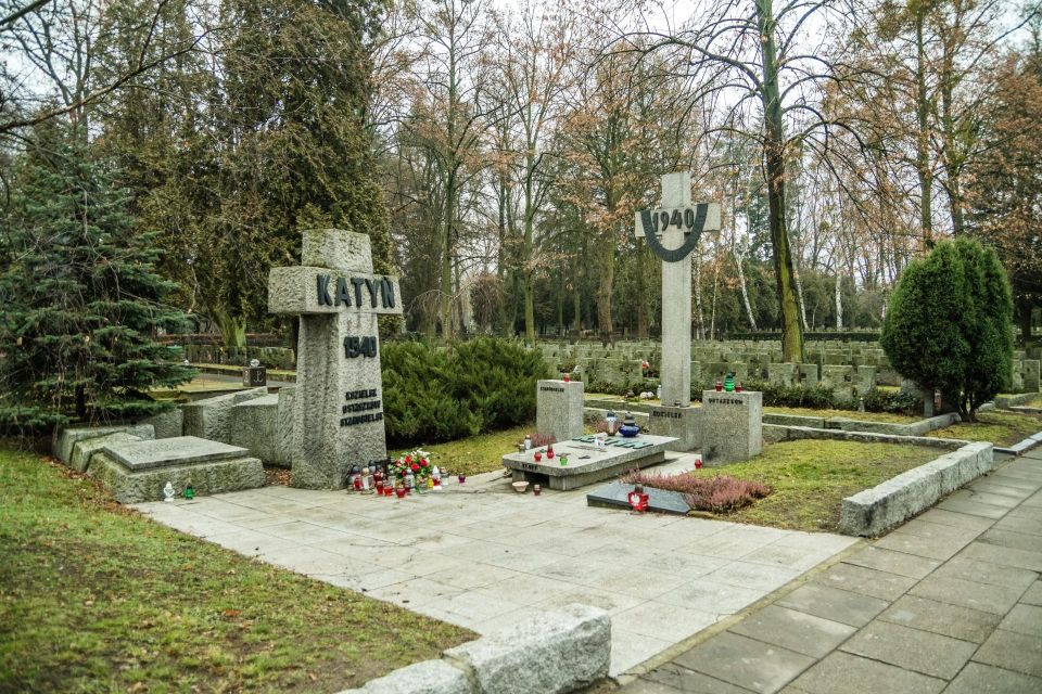 World War II Warsaw Old Town, Military Cemetery Walking Tour - Frequently Asked Questions