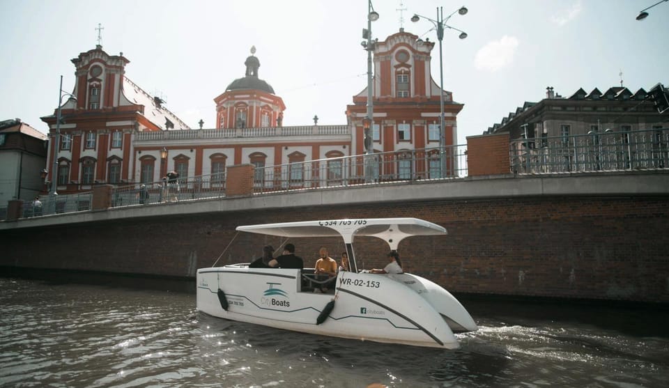 Wrocław: Solar Gondola Cruise on the Oder With a Guide - Eco-Friendly Gondola Features