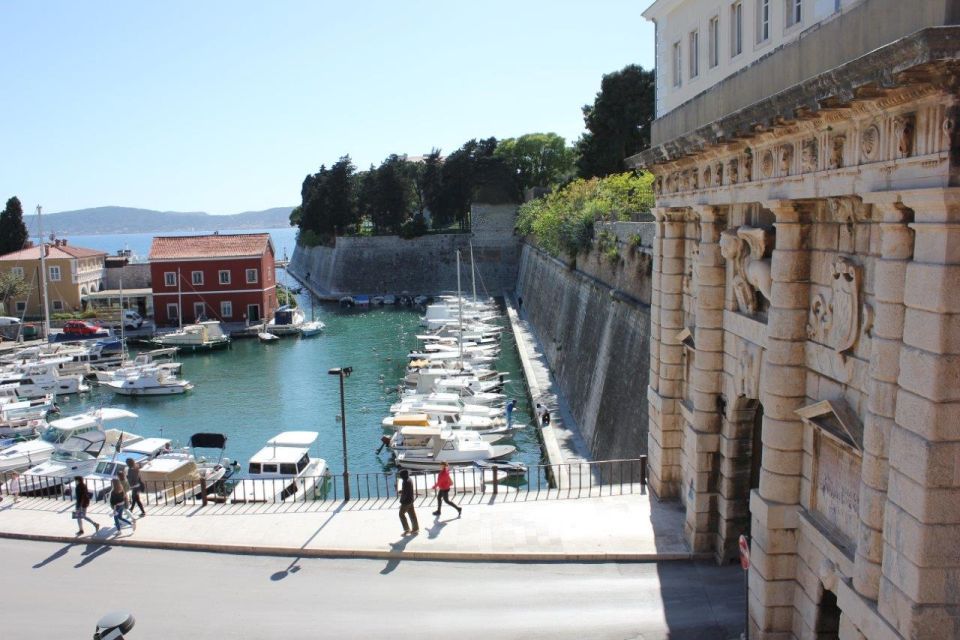 Zadar: E-Scooter Guided Tour - Local Coffee and Pastries