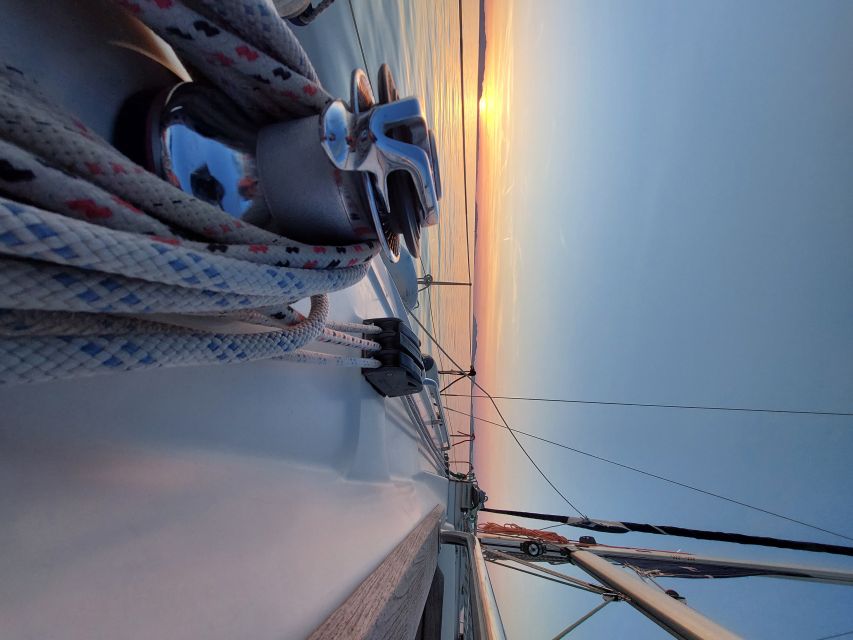 Zadar: Private Sunset Sailing Tour in Zadar Archipelago - Sunset and Scenery