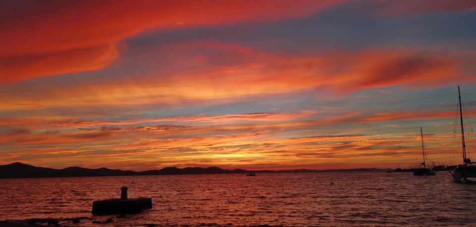 Zadar: Sunset & Nighttime Cruise With Sparkling Wine - Meeting Point and Arrival