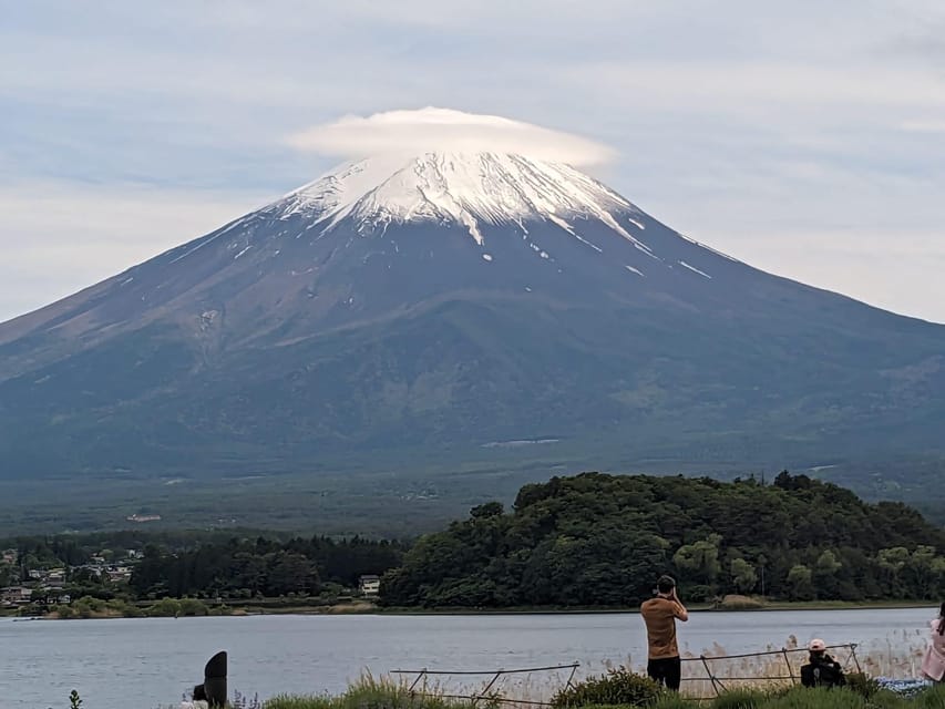 1 Day 10 Hrs Mt Fuji & Lake Kawaguchiko Tour With Eng Driver - Accessibility Features