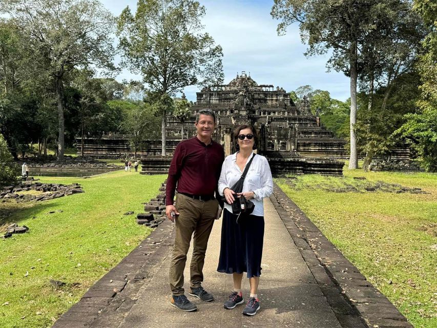 1 Day Angkor Wat Tour With Tour Guide - Inclusions and What to Expect