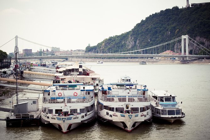 101 Things You Have to See in Budapest - Full Day Tour With Lunch & Dessert - Meeting Point and Timings