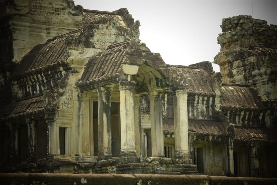 2-Day Tour Angkor Ta Prohm, Tonle Sap Lake, and Banteay Srey - Important Information