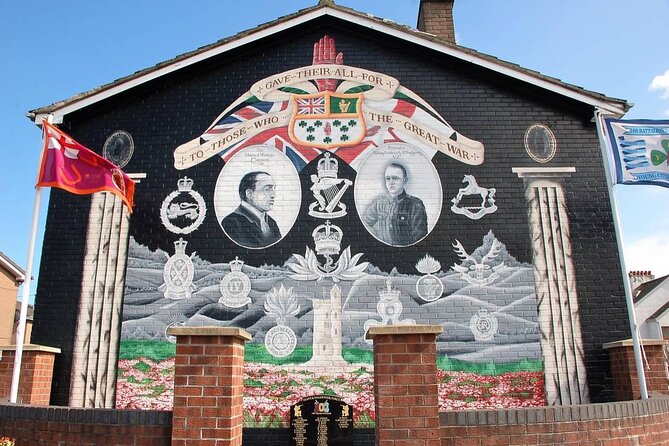 2hours Republican & Loyalist Mural Black Taxi Tour From Belfast - Customer Reviews