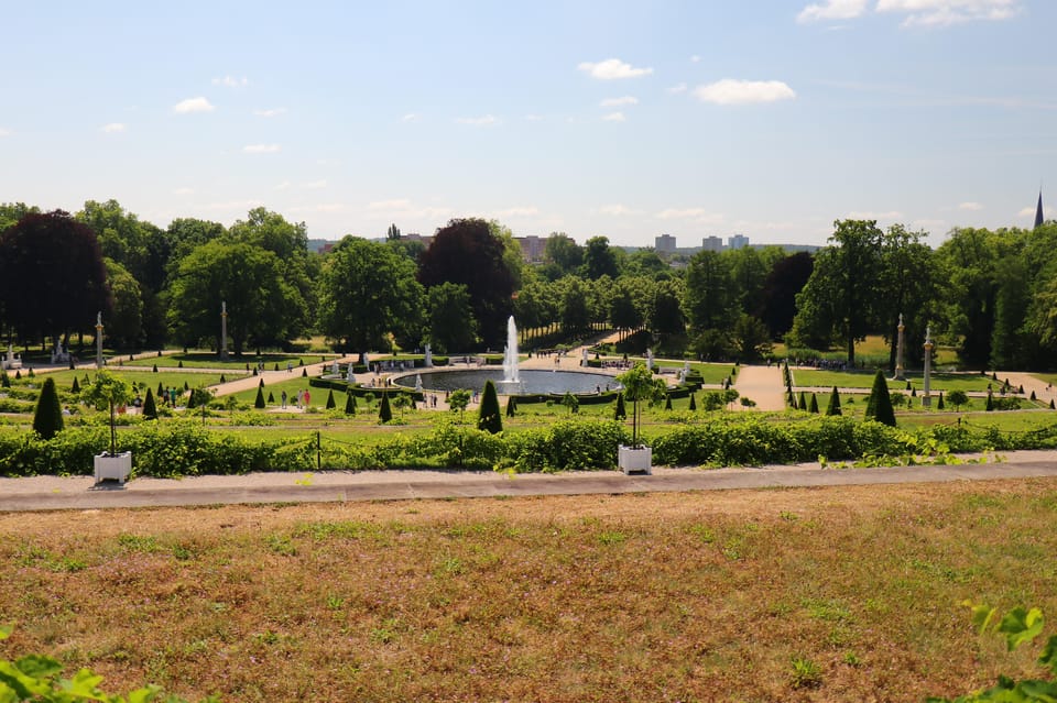 5h Potsdam Private Tour With Guide, Chauffeur & Photographer - Glienicke Bridge