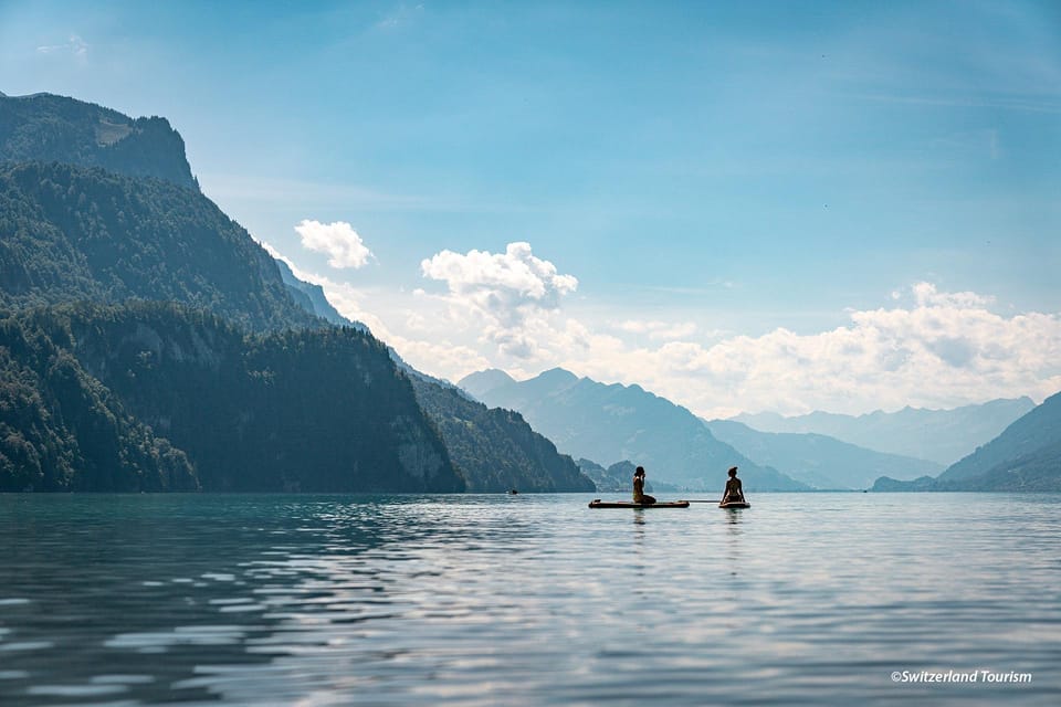 A Day at Lake Brienz and Lauterbrunnen Tour From Zurich - Exploring Lauterbrunnen Valley