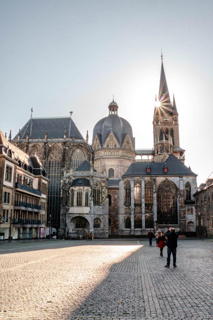 Aachen: English Self-Guided Audio Tour on Your Phone - How to Get Started