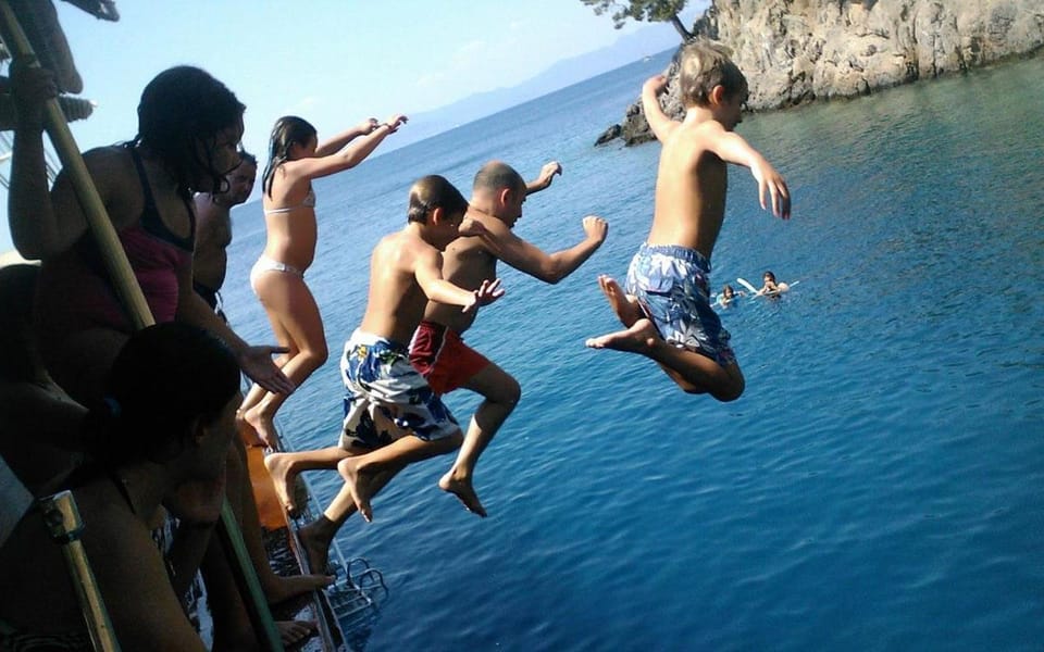 Alanya: Pirate Boat Tour With Lunch and Swimming Stops - Inclusions and Exclusions