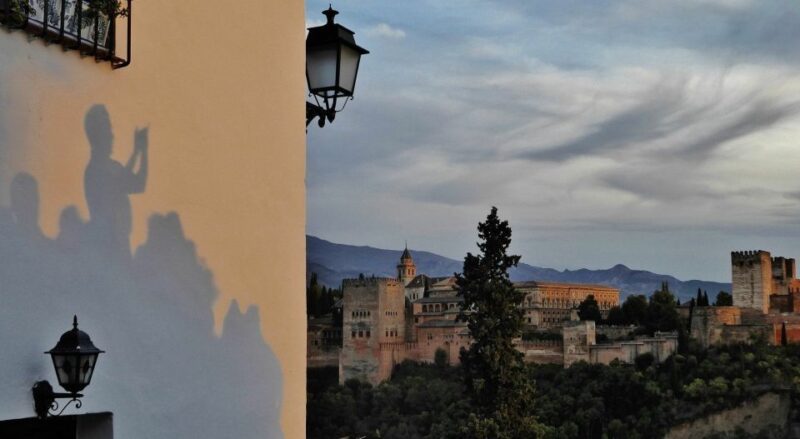 Albayzin and Sacromonte Private Tour at Sunset - Sunset at Saint Nicholas