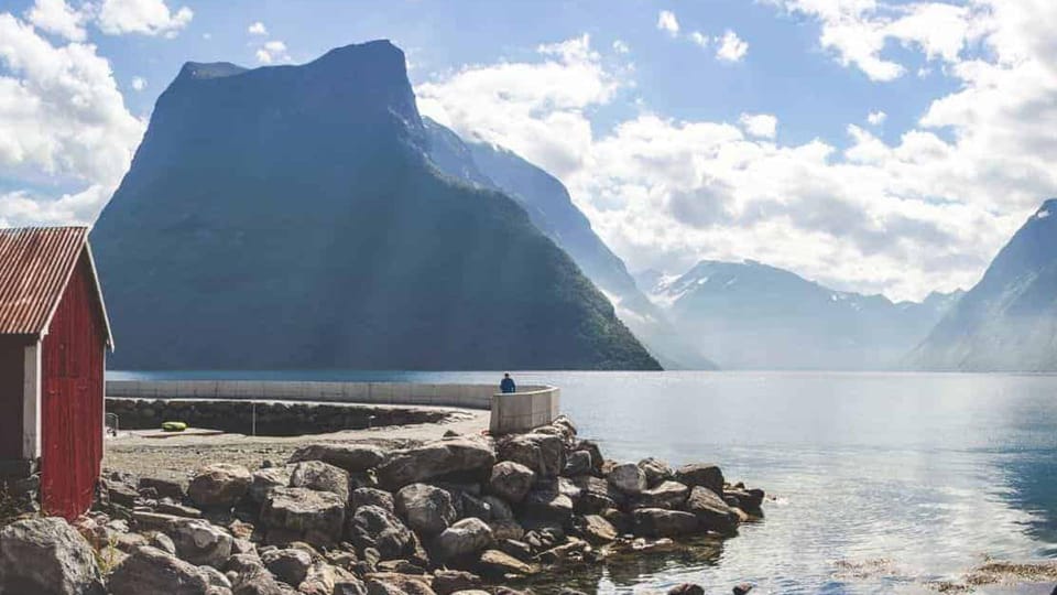 Ålesund-Urke Round Trip (1-Hour Stop in Urke) - Onboard Amenities