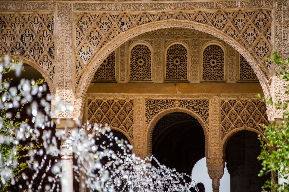 Alhambra: Generalife Gardens & Alcazaba Fast-Track Tour - Important Information