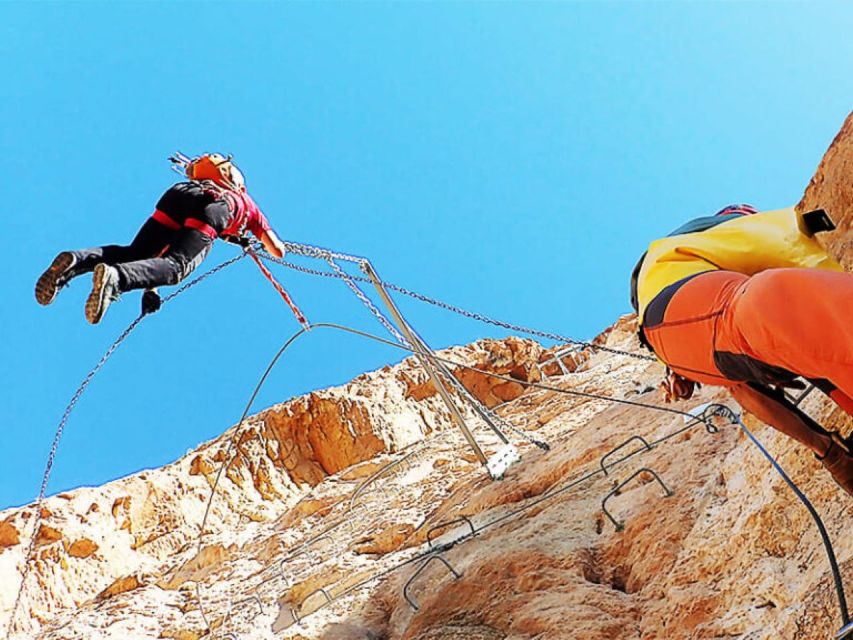 Alicante: Via Ferrata Hike in Redovan - Vertical Challenges