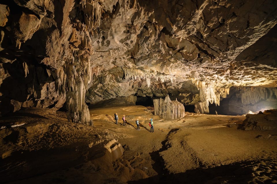 Amazing 1-Day Experience Paradise Cave & Dark Cave - Nature Exploration Highlights