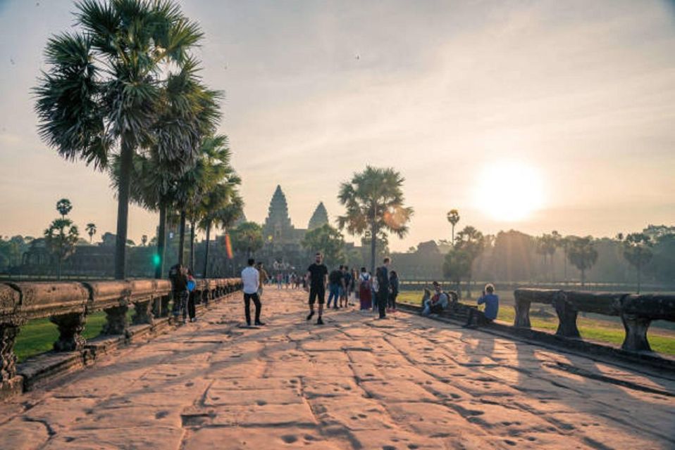 Angkor Wat: Guided Sunrise Bike Tour W/ Breakfast and Lunch - Inclusions and Exclusions