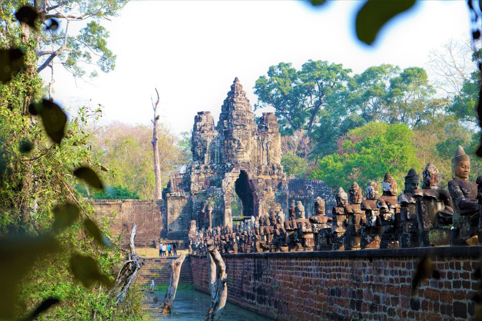 Angkor Wat: Private Sunrise Tour With Champagne Breakfast - Important Information