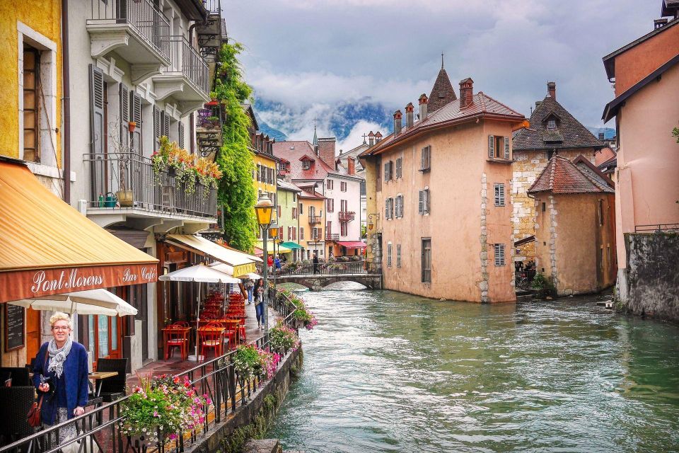 Annecy: Private Guided Walking Tour - Meeting Point