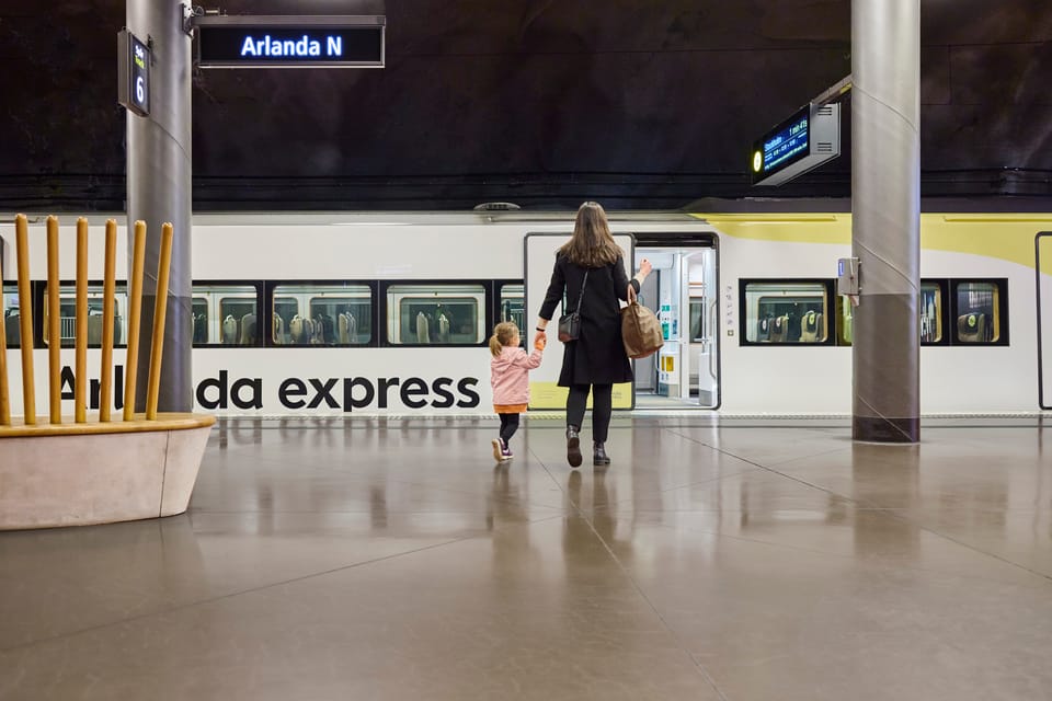 Arlanda Airport (Arn): Train Transfer To/From Stockholm - Accessibility Features