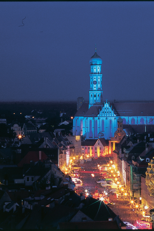 Augsburg: Illuminated Guided Evening Walking Tour - Exploring Augsburgs Iconic Sites