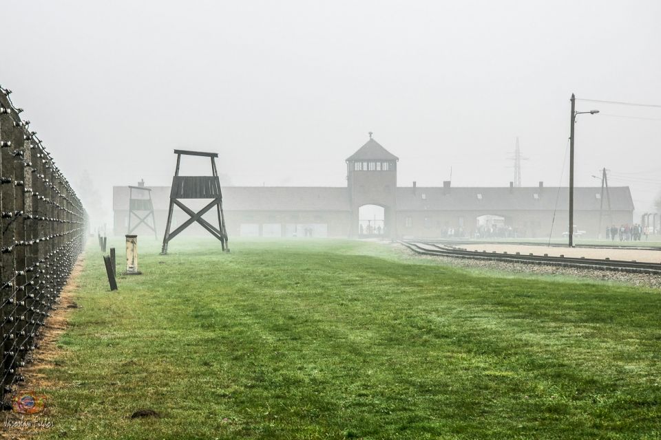 Auschwitz-Birkenau: Skip-the-Line Entry Ticket & Guided Tour - Customer Reviews