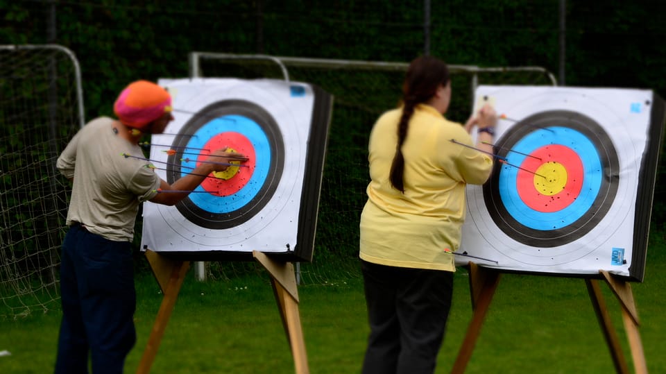 Bad Bellingen: Beginners Archery Course in the Park - Course Duration and Group Size