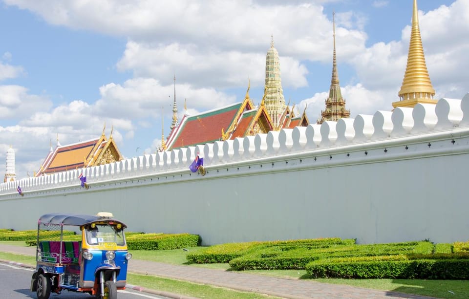 Bangkok: Guided Tour in a Typical Thai Tuk-Tuk - Customer Reviews