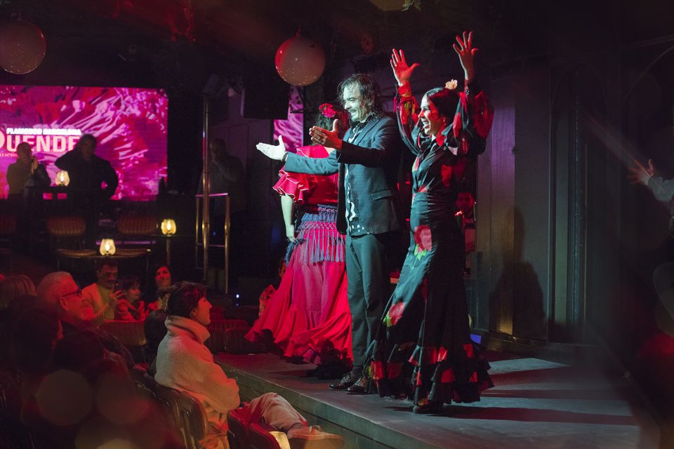 Barcelona: Flamenco Show With Drink at La Rambla - Audience Expectations