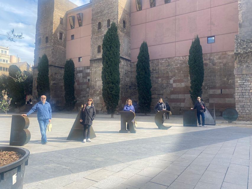 Barcelona: Private Gothic Quarter Tour With Flamenco Show - Tour Duration and Pricing