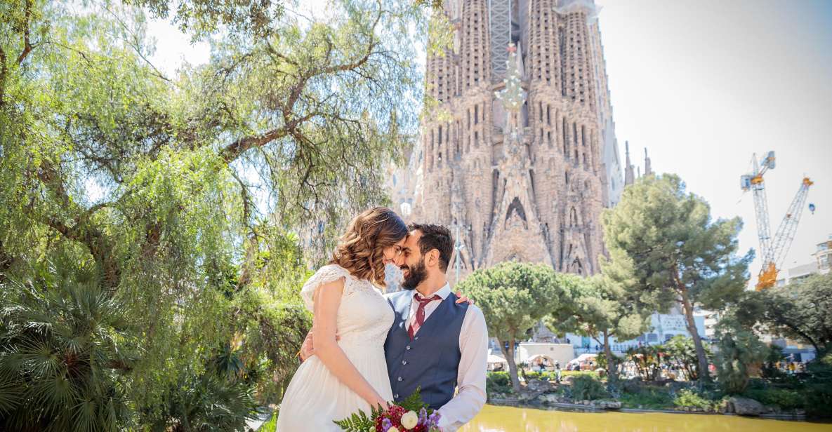 Barcelona: Private Photoshoot at Sagrada Familia - Booking Information